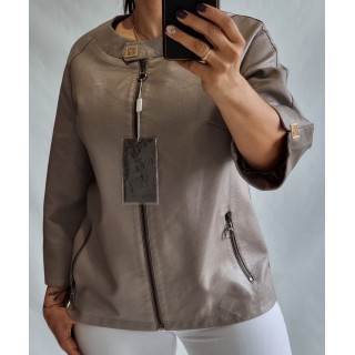 Firmas ROSSE LINE : KOLOSĀLA ādas imitācijas jaka ar oderi ,izmērs XXL/44 ( taup - ar violetu piesitienu)