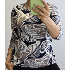 Elastīgs viskozes trikotāžas krekliņš ,izmērs 4XL - 48