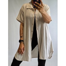 New Collection : Lina + kokvilnas auduma krekls ,aizmugurē garāks ,izmērs universāls 46-48-50-52 (bēša toņa) 