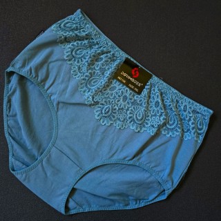 DORIMODES : Izmērs 5XL - 50 Komfortablas  sieviešu biksītes ar augsto jostasvietu un krāšņu mežģīņu apdari (zaļgana dūmaka)